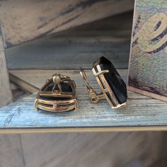 Vintage Monet Statement Clip-On Earrings | Bold Faceted Glass Stones|1980s - Picture 2 of 7